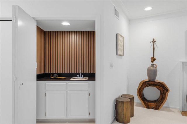 483 Forest Avenue C, Palo Alto, CA 94301