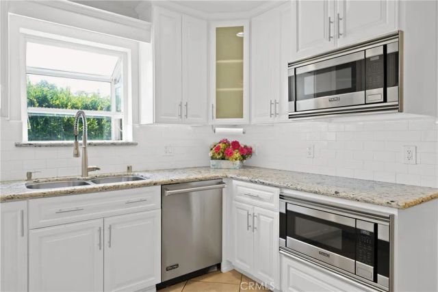 112 N Garfield Place, Monrovia, CA 91016