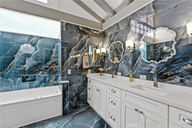 112 N Garfield Place, Monrovia, CA 91016