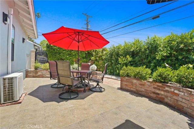 112 N Garfield Place, Monrovia, CA 91016