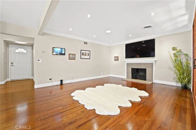 112 N Garfield Place, Monrovia, CA 91016