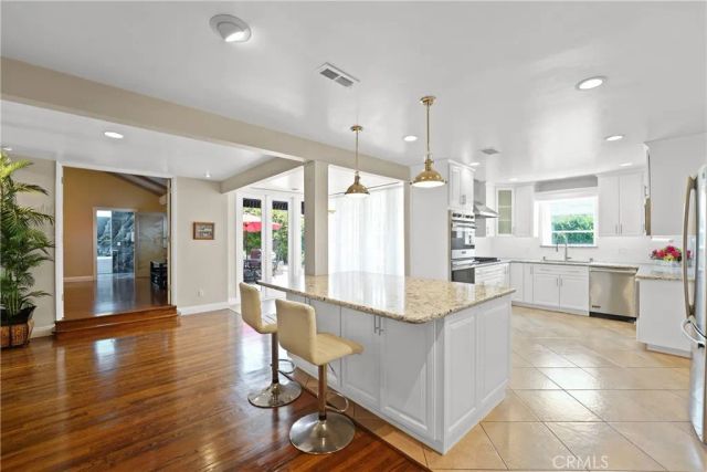 112 N Garfield Place, Monrovia, CA 91016