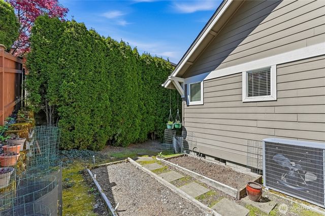 13245 230th Place NE, Redmond, WA 98053