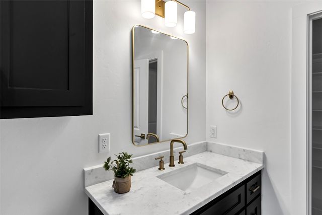 260 S Granite Lane, Hallsville, TX 75650