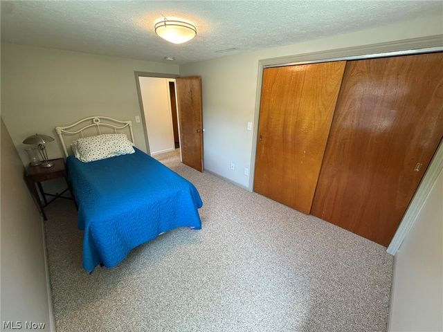 9073 N Shore Drive NE, Mineral City, OH 44656
