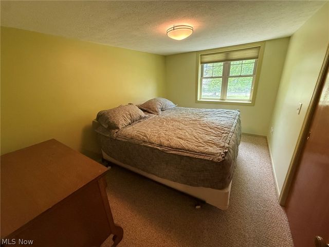 9073 N Shore Drive NE, Mineral City, OH 44656
