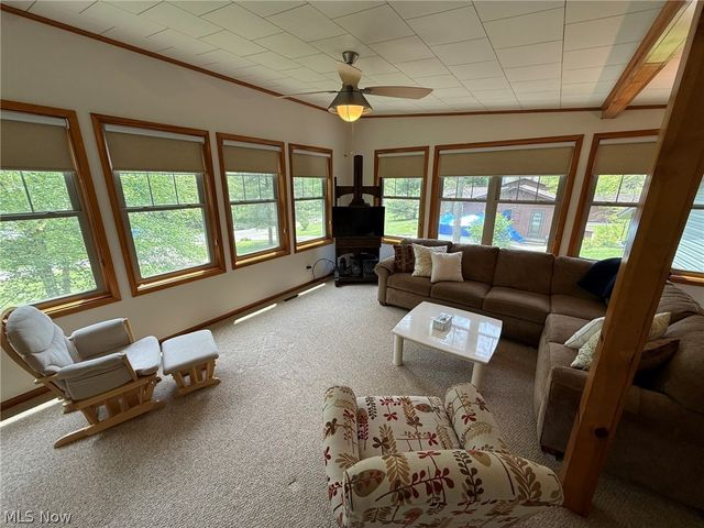 9073 N Shore Drive NE, Mineral City, OH 44656