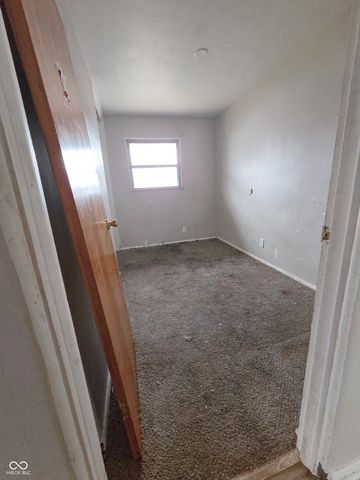 4761 Wellington Avenue, Lawrence, IN 46226