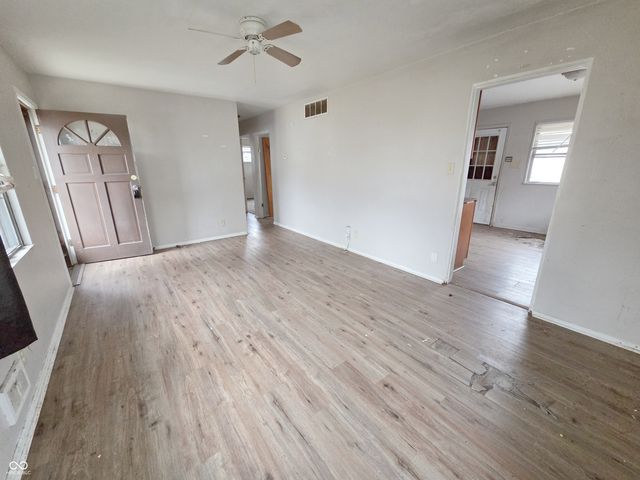 4761 Wellington Avenue, Lawrence, IN 46226