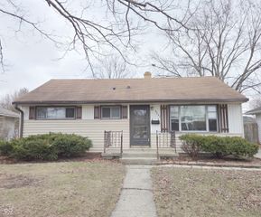 4761 Wellington Avenue, Lawrence, IN 46226