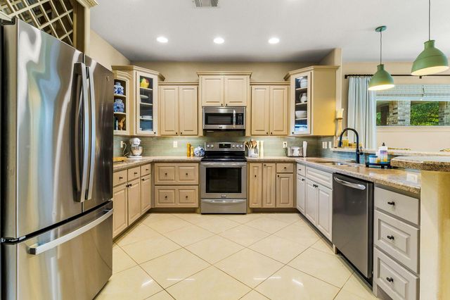 185 Bayview Lane, Livingston, TX 77351