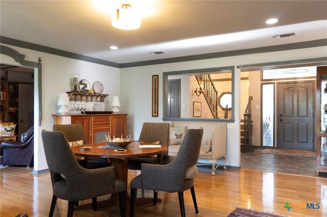 1001 S Ridge Rd., Salado, TX 76571