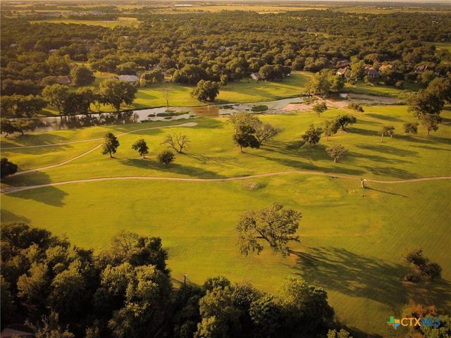 1001 S Ridge Rd., Salado, TX 76571