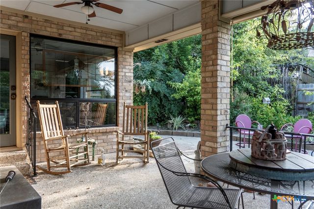 1001 S Ridge Rd., Salado, TX 76571