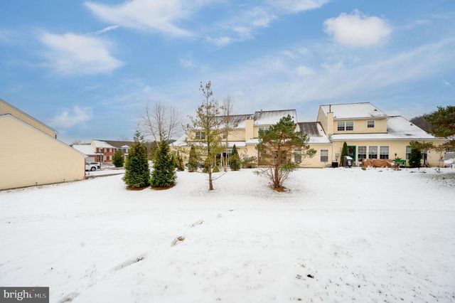 10 CHESTERWOOD CIR, Reading, PA 19607