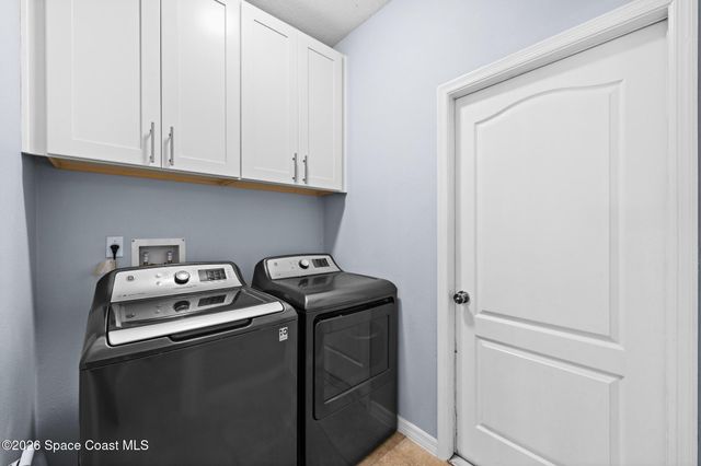 1850 Emerald Green Circle, Oviedo, FL 32765