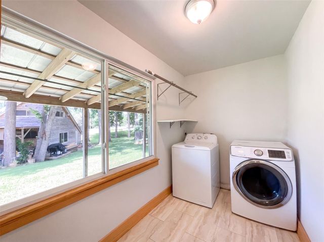 70 Rustling Oaks Street, Coldspring, TX 77331