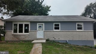105 BAUGHER DR, Hanover, PA 17331