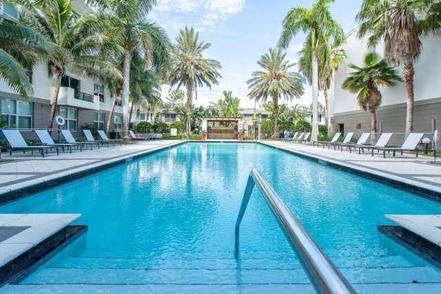 2421 NE 65th Street 408, Fort Lauderdale, FL 33308