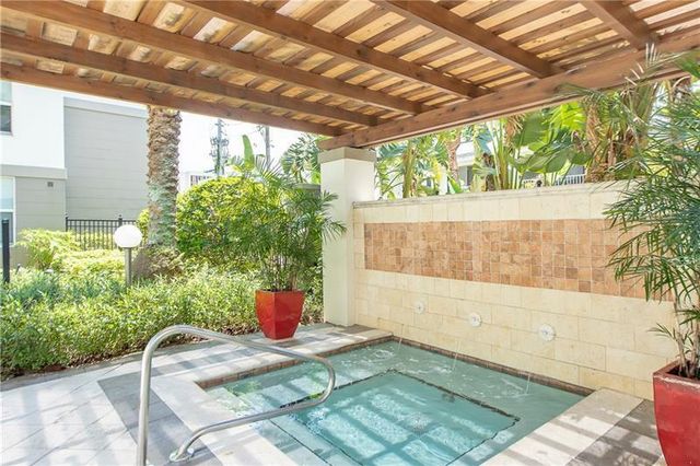 2421 NE 65th Street 408, Fort Lauderdale, FL 33308