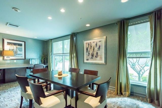 2421 NE 65th Street 408, Fort Lauderdale, FL 33308