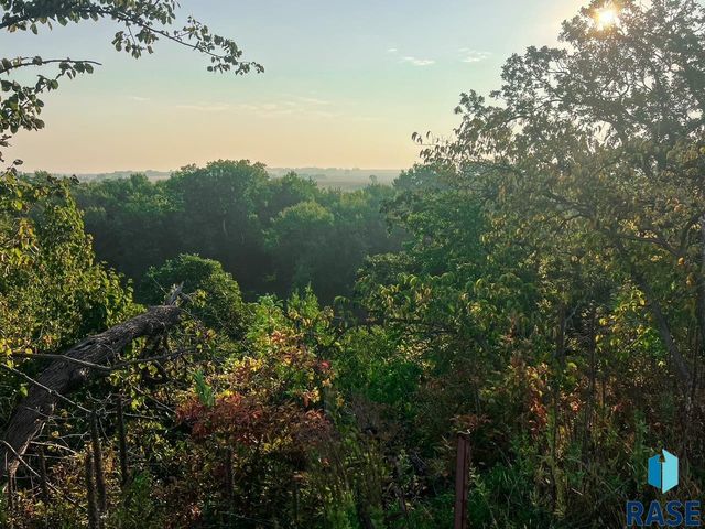 1508 S Scarlet Oak Pl Place, Sioux Falls, SD 57110