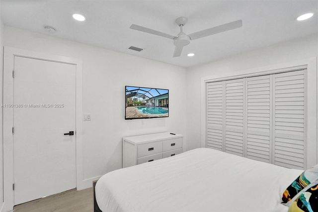1141 N Northlake Dr, Hollywood, FL 33019