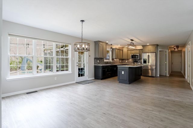 11097 Desert Glen Drive, Fishers, IN 46037