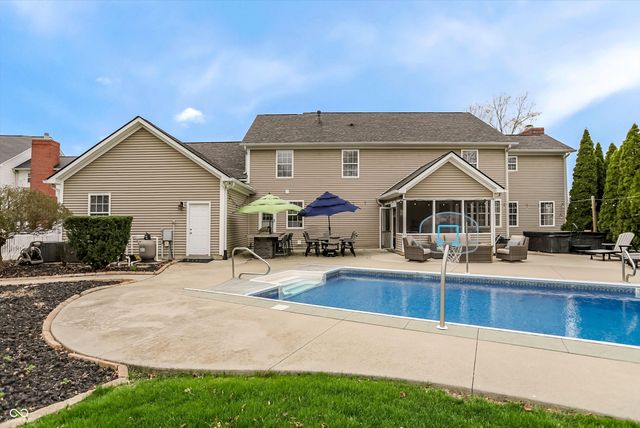 11097 Desert Glen Drive, Fishers, IN 46037