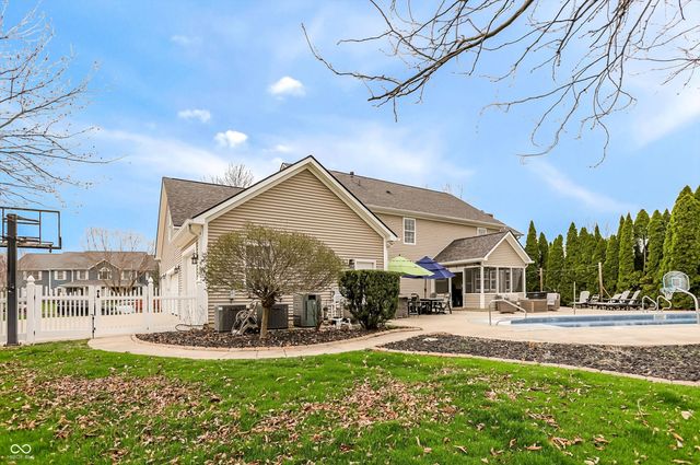 11097 Desert Glen Drive, Fishers, IN 46037