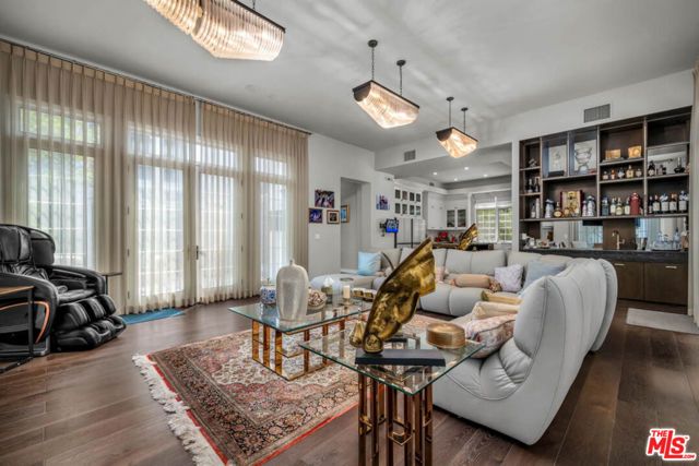 851 Devon Avenue, Los Angeles, CA 90024