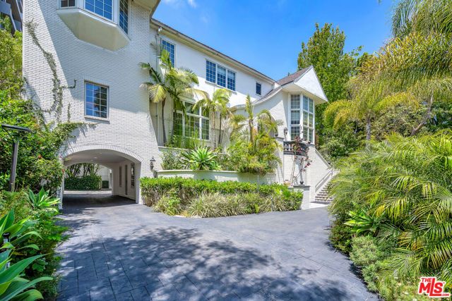 851 Devon Avenue, Los Angeles, CA 90024