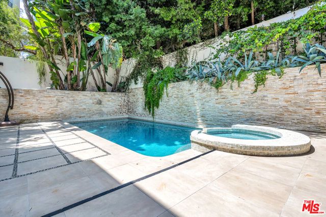 851 Devon Avenue, Los Angeles, CA 90024
