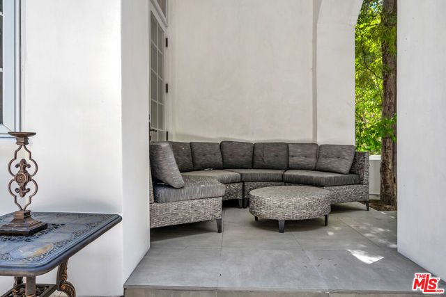851 Devon Avenue, Los Angeles, CA 90024