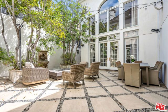 851 Devon Avenue, Los Angeles, CA 90024