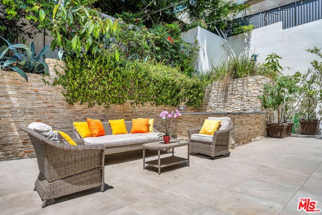 851 Devon Avenue, Los Angeles, CA 90024