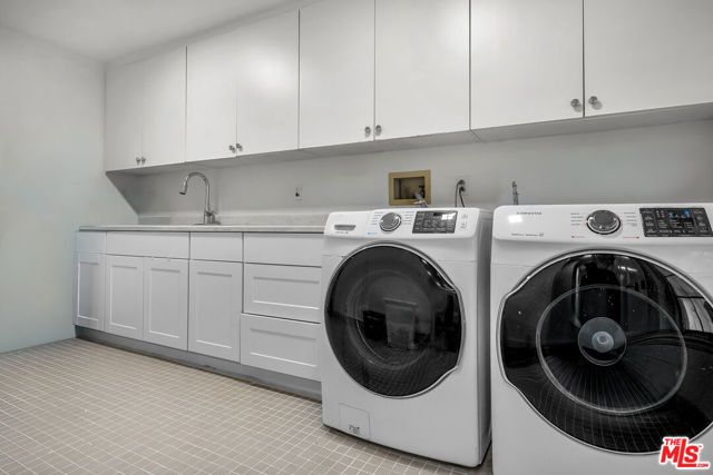 851 Devon Avenue, Los Angeles, CA 90024