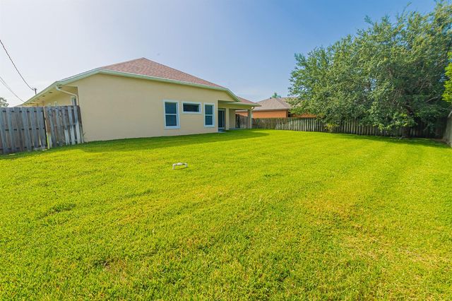 3342 SW Ludlow Street, Port St. Lucie, FL 34953