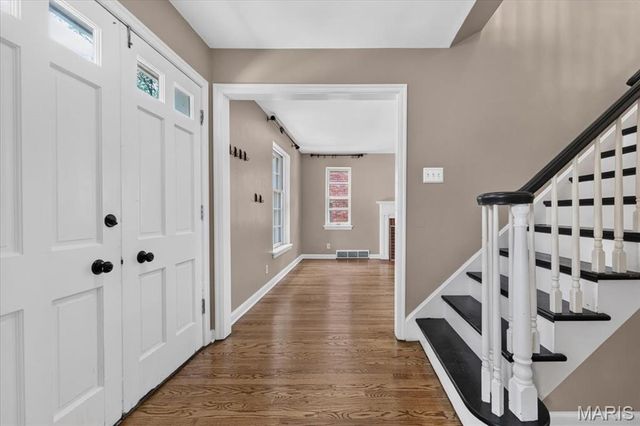 7324 Northmoor Drive, St Louis, MO 63105