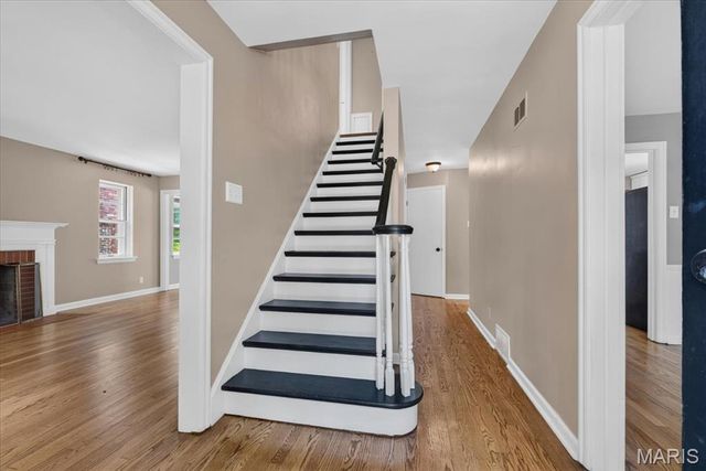 7324 Northmoor Drive, St Louis, MO 63105