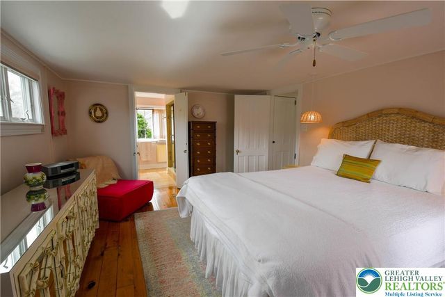 52 River Road, Tinicum Twp, PA 18947