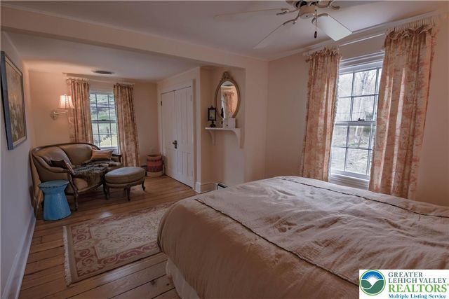 52 River Road, Tinicum Twp, PA 18947