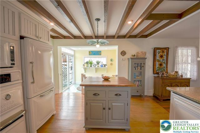 52 River Road, Tinicum Twp, PA 18947