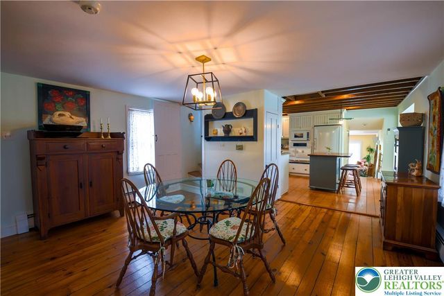 52 River Road, Tinicum Twp, PA 18947