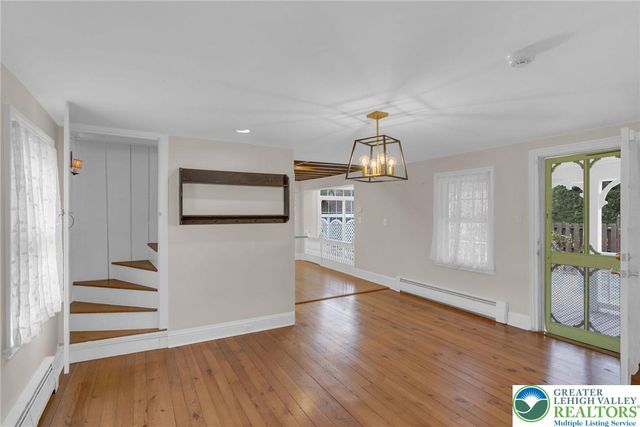 52 River Road, Tinicum Twp, PA 18947