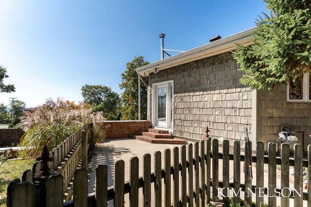 925 S Lake Street, Whitehall, MI 49461