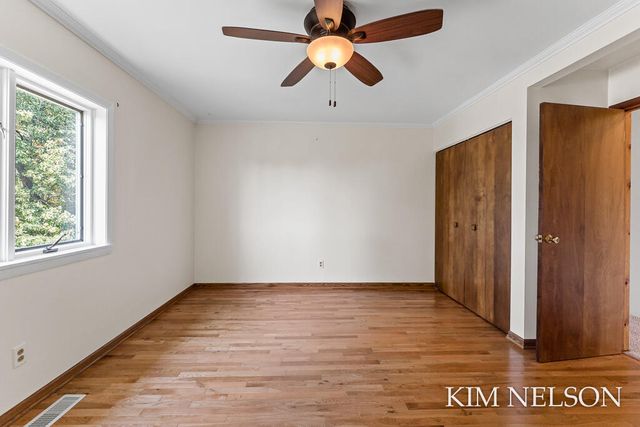 925 S Lake Street, Whitehall, MI 49461