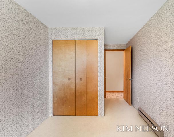925 S Lake Street, Whitehall, MI 49461