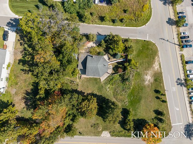 925 S Lake Street, Whitehall, MI 49461