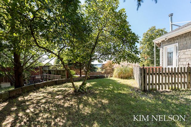 925 S Lake Street, Whitehall, MI 49461